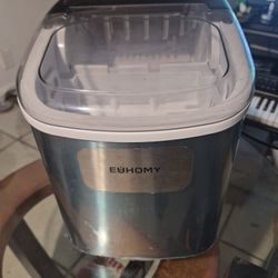 Small Ice Maker