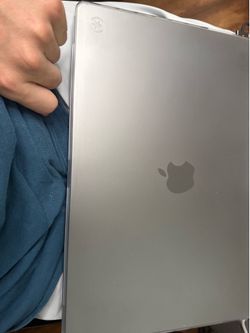 MacBookPro M4 with Magic Mouse and Keyboard