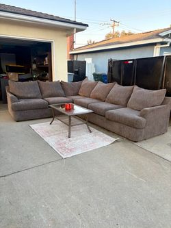 L shape sectional couch.