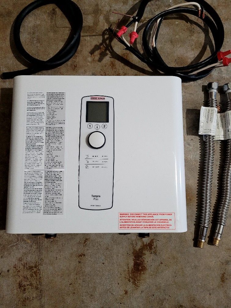 Titan Tankless Water Heater W/ Extras