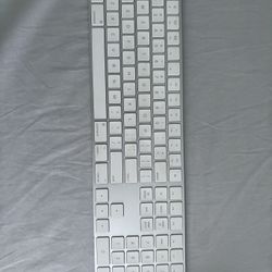 Magic Keyboard with Numeric Keypad - US English