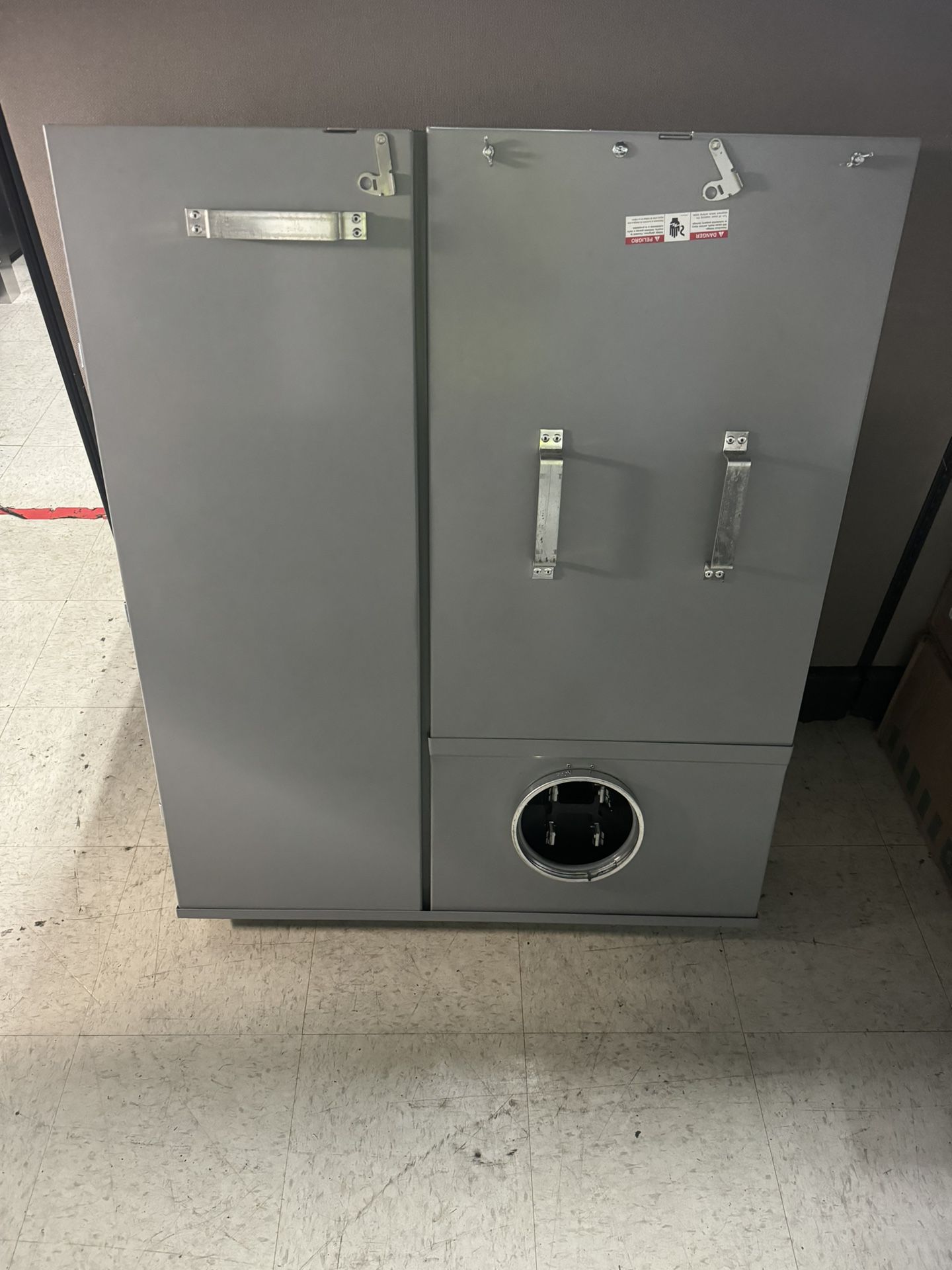 Siemens Meter Loadcenter Combination, 3-Wire, 120/240 VAC, 400 A, 1 ph, Bottom Feed, 4 Jaws