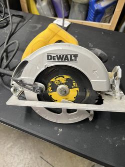 Dewalt Circular Saw