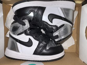 Jordan 1 “Silver Toe” Size 5C
