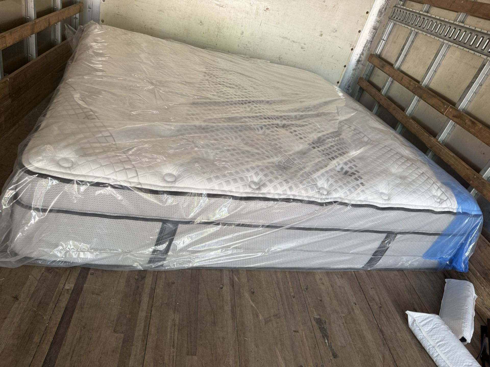 KING SIZE THERALUXE HD DENALI EURO TOP MATTRESS