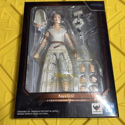 Bandai S.H. Figuarts Star Wars The Rise of Skywalker Rey D-O Action Figure