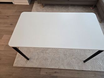 Ikea Table (Tommaryd)