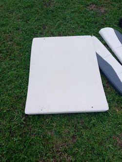 Boat center console divider