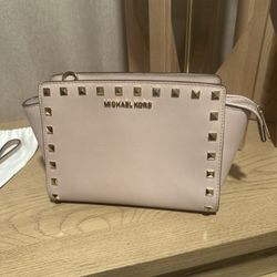 New Michael Kors Selma Studded Medium Messenger Women's Leather Bag Soft Pink