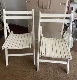 White wood vintage slat folding chairs (2)