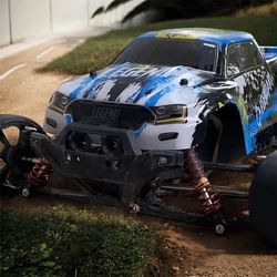 Brand new N Sealed  Extremely Big LAEGENDARY 1:10 Scale 4x4 Off-Road RC Truck - Hobby Grade Brushed Motor Truck