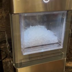 GE Profile Opal Nugget Countertop Ice Maker Like New! Works Excellent and Makes Soft Ice. Originally Cost Over $800 