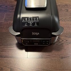 NINJA 5 in 1 indoor grill, air fryer, roast, bake, dehydrate and cyclonic grilling