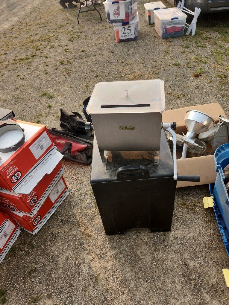 Cabelas Ground Meat Mixer
