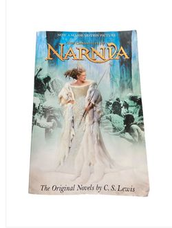 The Chronicles of Narnia Movie Tie-in Edition (Narnia) - Paperback