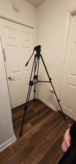 Video Tripod