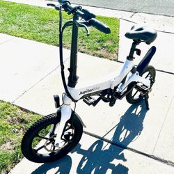 LIKE NEW FOLDING  E-BIKE