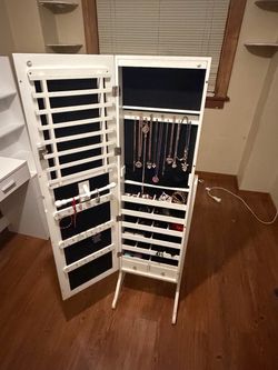 White Standing Mirror with Jewelry Cabinet