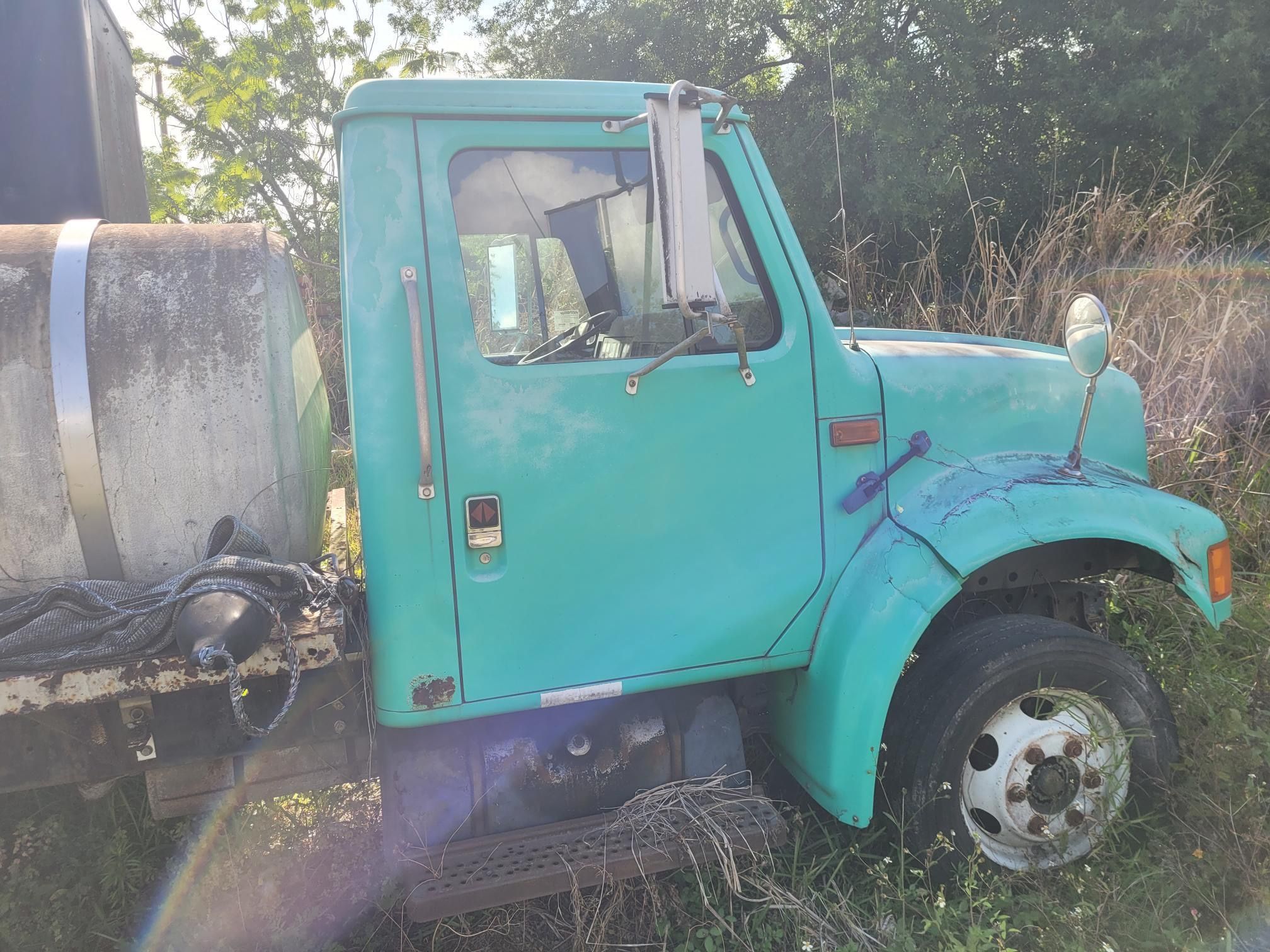 1990 INTERNATIONAL 4700 SERIES TRUCK - FOR PARTS