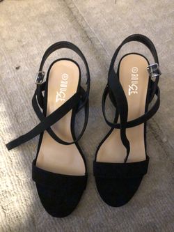 Black heels size 10