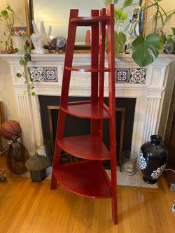 63" Tall Cherry Finish Corner Display Shelf / 5-Tier Corner Bookcase
