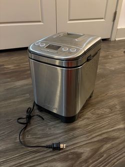 Cuisinart Automatic Bread Maker – Like New, Used Once – Stainless Steel
