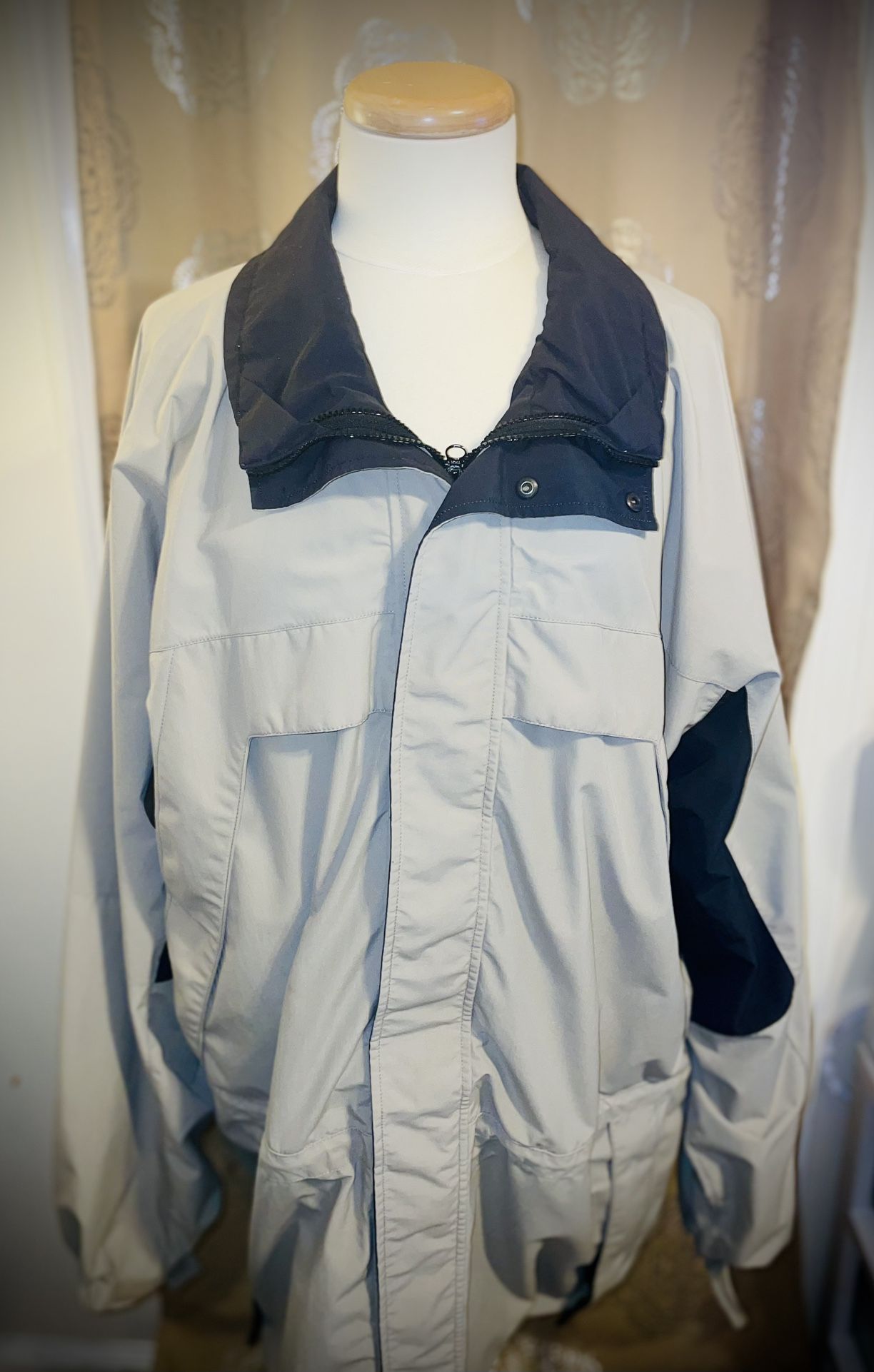 Eddie Bauer Men’s Windbreaker/Parka Size XL/Tall