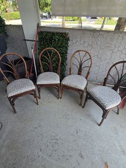 4 Chairs