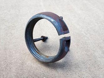 OEM 1941 Chevrolet Master Deluxe Horn Button Retainer Original