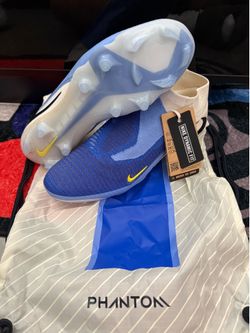 Nike Phantom Luna Elite Soccer Cleats