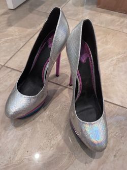 Brian Atwood size 9