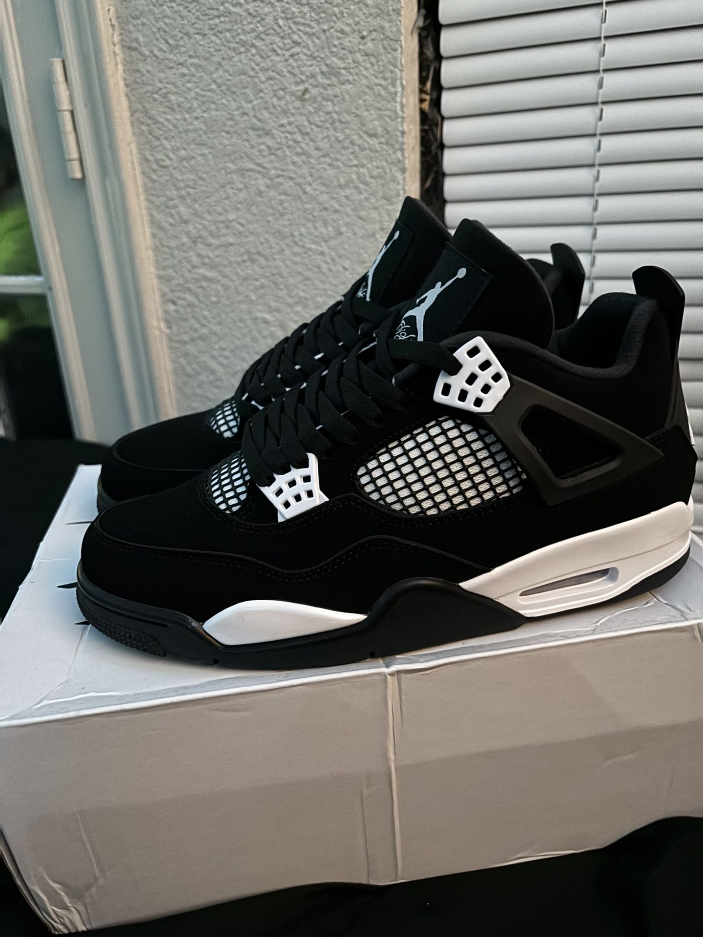 Jordan 4