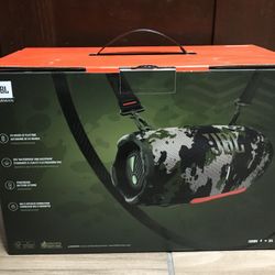 Jbl xtreme 4 soeaker Bluetooth color camouflageado nueva en si caja sellada