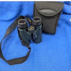 NIKON MONARCH BINOCULARS. EXCELLENT CONDITION 