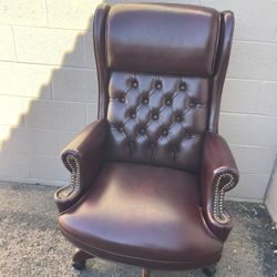 Studded Swivel Office Chair Free Delivery 