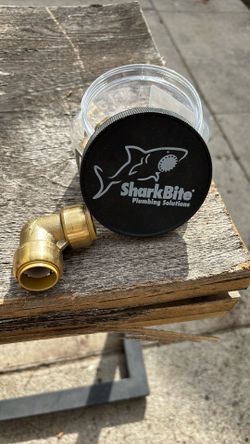 2 Shark Bite Push To Connect 90° Elbow 3/4 Inch