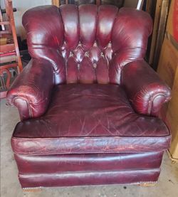 Vintage Leather Overstuffed Chairs Great Condition