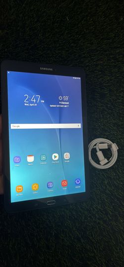 Samsung Tab E -Big Screen - Like New