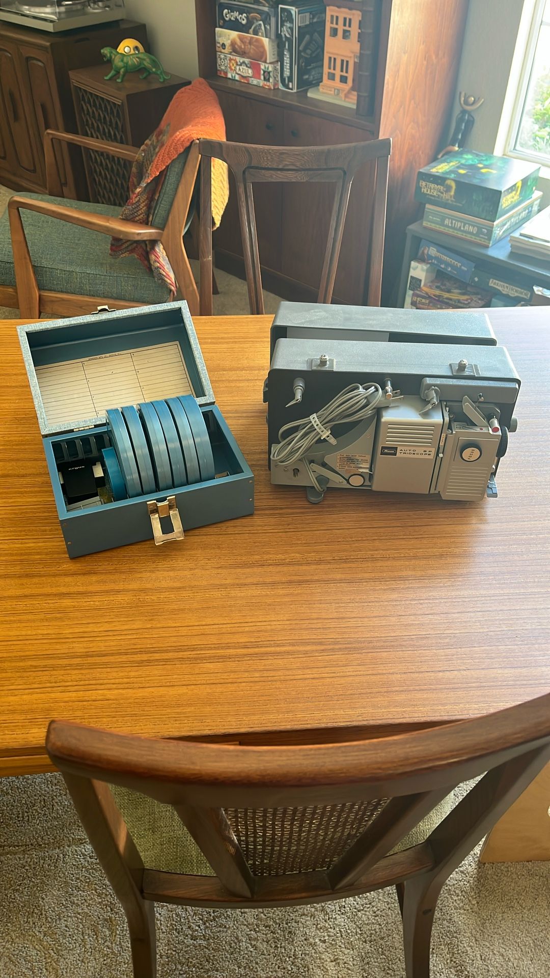 Super 8 Home Movie Collection “Disneyland” & Projector