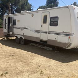 RV Montana Mountaineer 2002