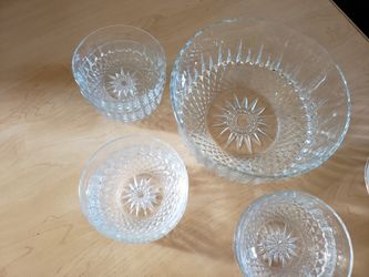 Vintage Depression Glass Salad bowl Set