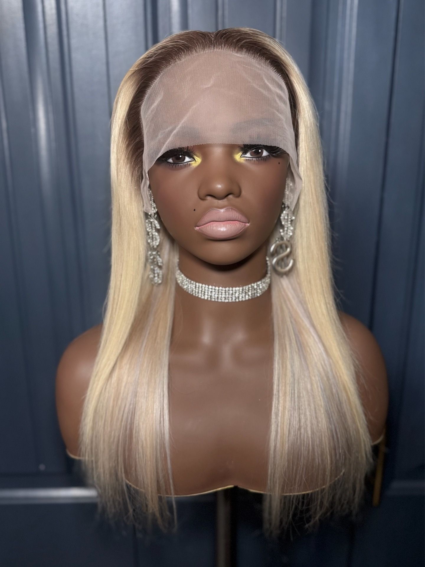 WIG 100% REMY HUMAN HAIR 22”