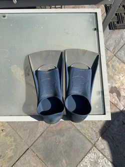 Swim Fins Women 5.5-8/Mens 4.5-7
