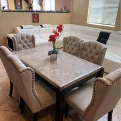 Dinning table and chairs 