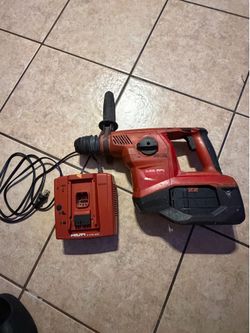 Hilti TE 30-22 Cordless Rotary Hammer with Battery and Charger