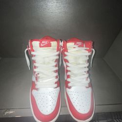 Nike Dunk High Red White Leather High-Top Athletic Sneakers Lace Up: Size 7