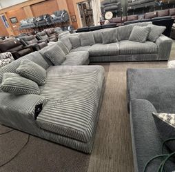 Oversized Gray Sectional Sofa Set Fast Delivery Color Options Only $39 down payment 👉 Please ask Jon Green for a discount when you arrive!