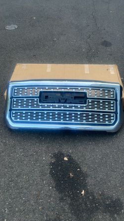 OEM GMC Sierra 2500HD / 3500HD Chrome Denali Grille (2015-2019)