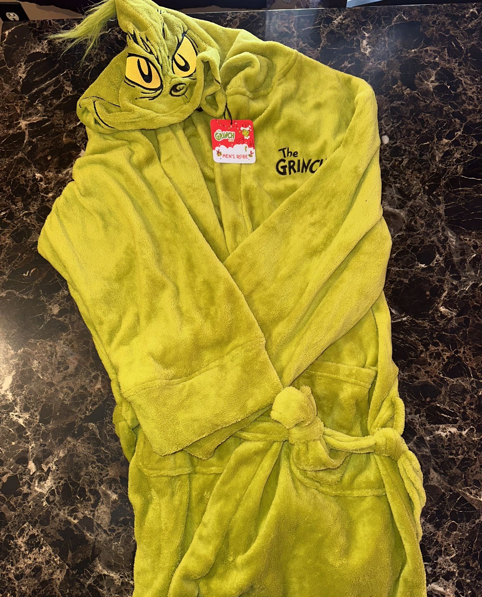 Men’s Grinch Robe ( new with tag)
