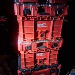 Milwalkee Pack Out 7 Boxes Like New